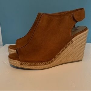 Open-toe Suede Wedges